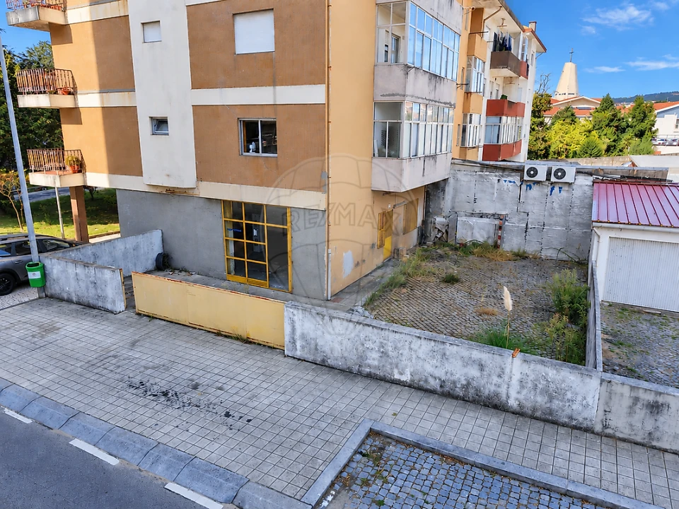 Loja para Venda em Gondomar (São Cosme), Valbom e Jovim Foto 14