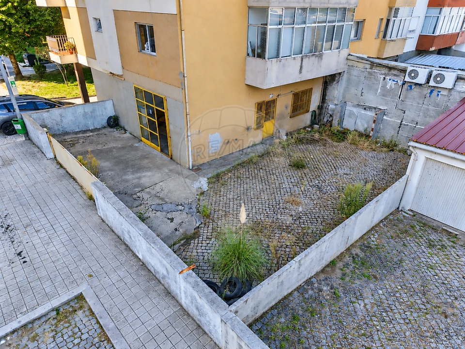 Loja para Venda em Gondomar (São Cosme), Valbom e Jovim Foto 15