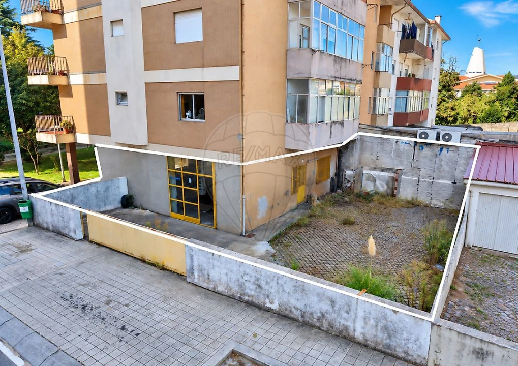 Loja para Venda em Gondomar (São Cosme), Valbom e Jovim Foto 4
