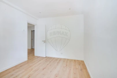 Apartamento T2 para Venda em Mina de Água