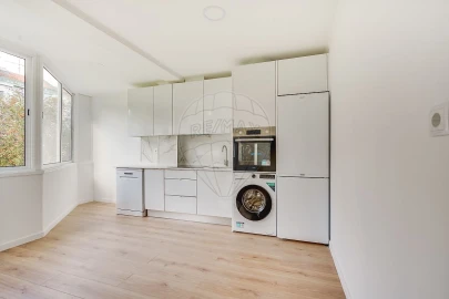 Apartamento T2 para Venda em Mina de Água