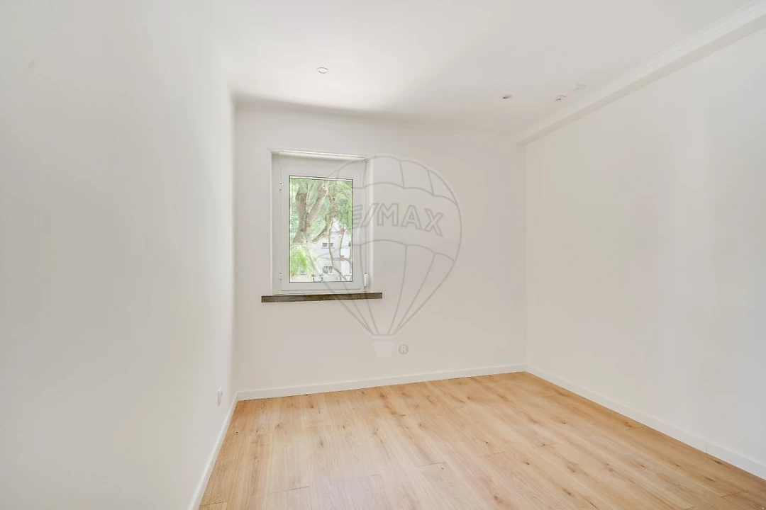 Apartamento T2 para Venda em Mina de Água Foto 16