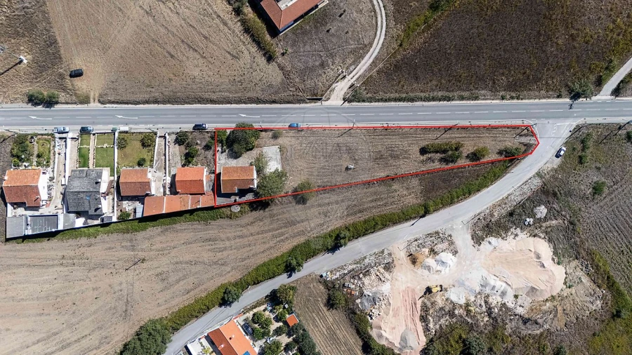 Moradia T4 para Venda em Carvoeira e Carmões Foto 47