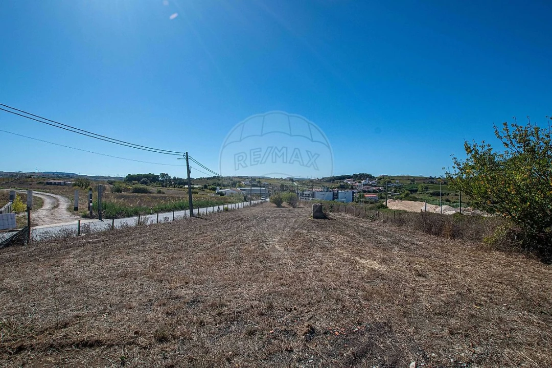 Moradia T4 para Venda em Carvoeira e Carmões Foto 41