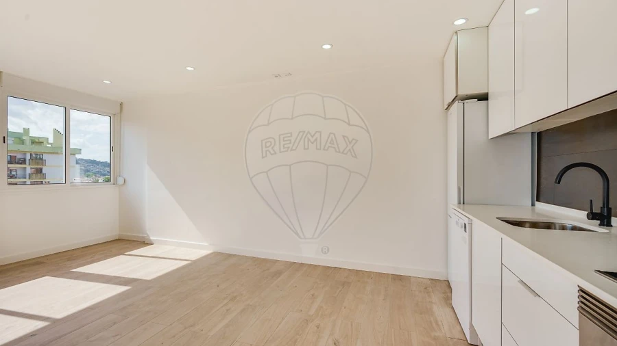 Apartamento T1 para Venda em Venteira
