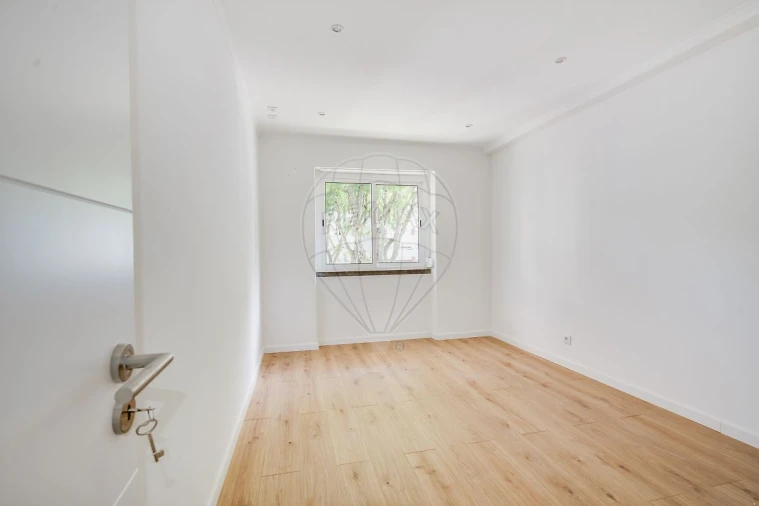 Apartamento T3 para Venda em Venteira Foto 14