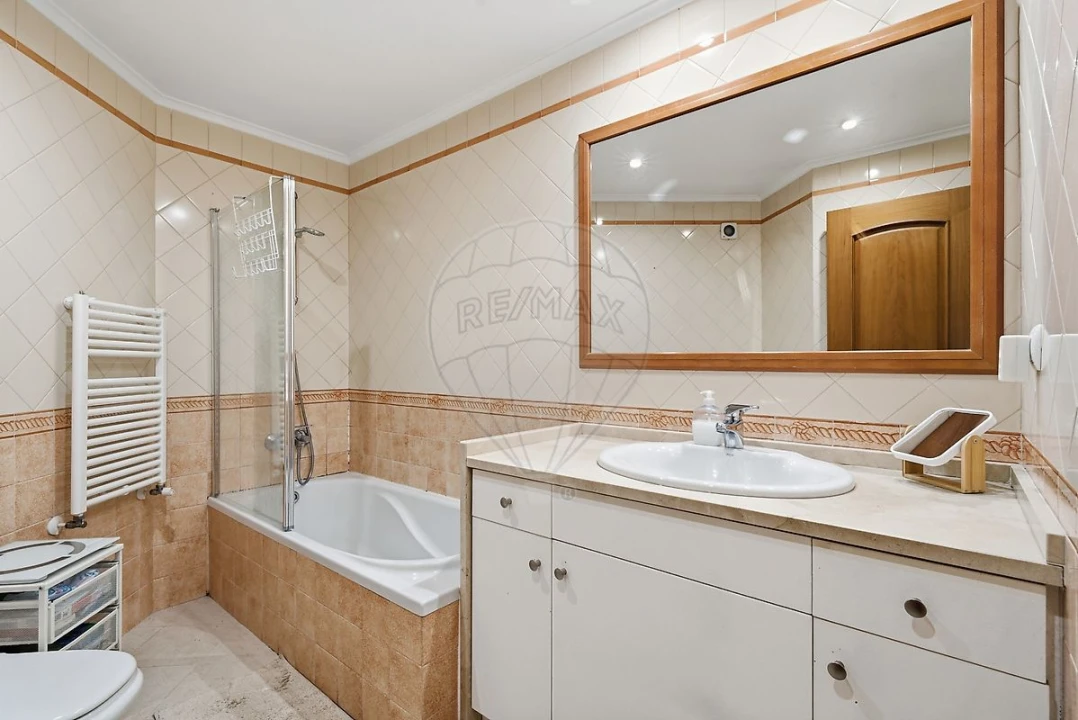 Apartamento T3 para Venda em Oeiras e São Julião da Barra, Paço de Arcos e Caxias Foto 15