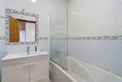 Apartamento T3 para Venda em Marvila, Ribeira Santarém, São Salvador, São Nicolau