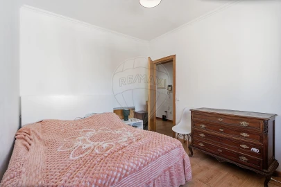 Apartamento T3 para Venda em Marvila, Ribeira Santarém, São Salvador, São Nicolau