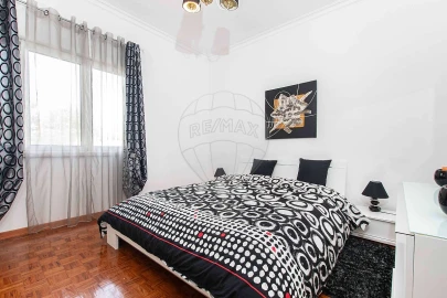 Apartamento T2 para Arrendamento em Alverca do Ribatejo e Sobralinho