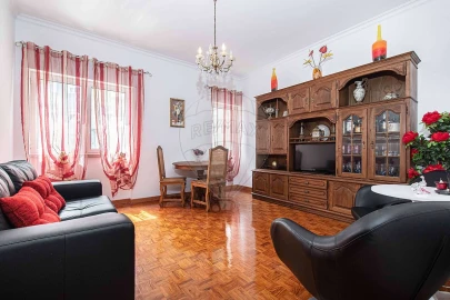 Apartamento T2 para Arrendamento em Alverca do Ribatejo e Sobralinho