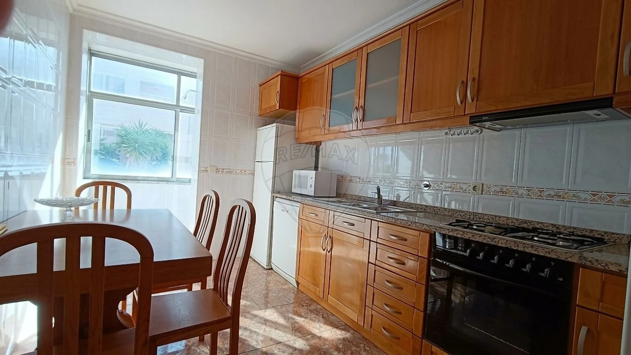 Apartamento T2 para Arrendamento em Ovar, São João, Arada e São Vicente de Pereira Jusã Foto 18