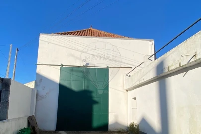 Armazém para Venda em Carnota
