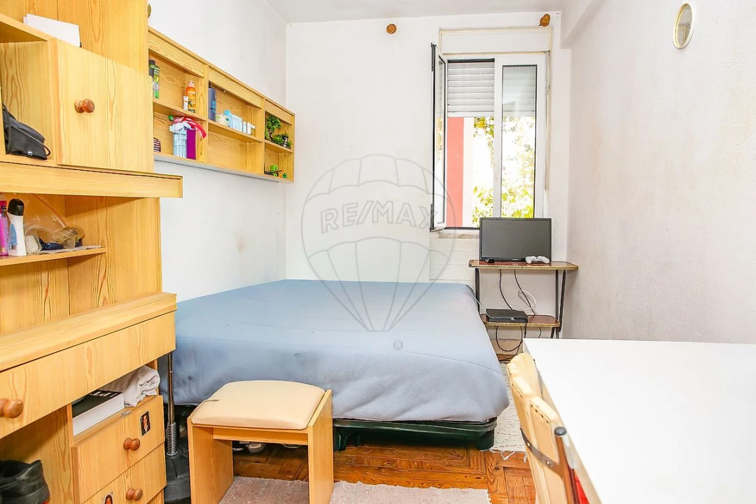 Apartamento T3 para Venda em Marvila Foto 9