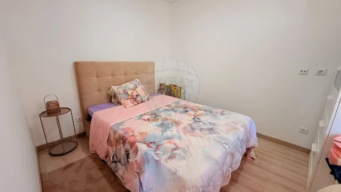 Moradia T4 para Venda em Tamengos, Aguim e Óis do Bairro