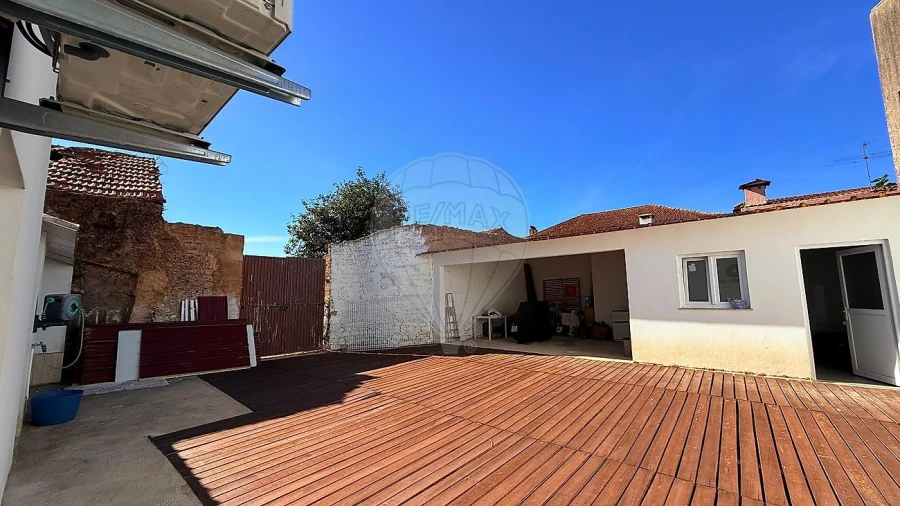 Moradia T4 para Venda em Tamengos, Aguim e Óis do Bairro Foto 14