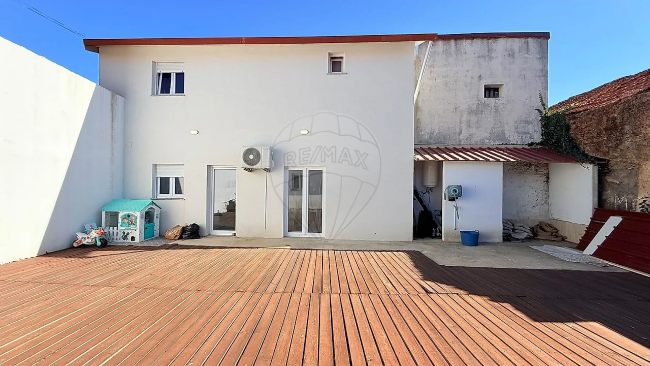 Moradia T4 para Venda em Tamengos, Aguim e Óis do Bairro Foto 18