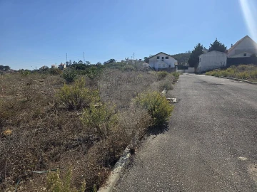 Terreno para Venda em Almargem do Bispo, Pêro Pinheiro e Montelavar