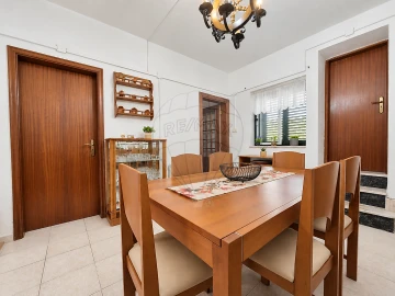 Moradia T3 para Venda em Longomel