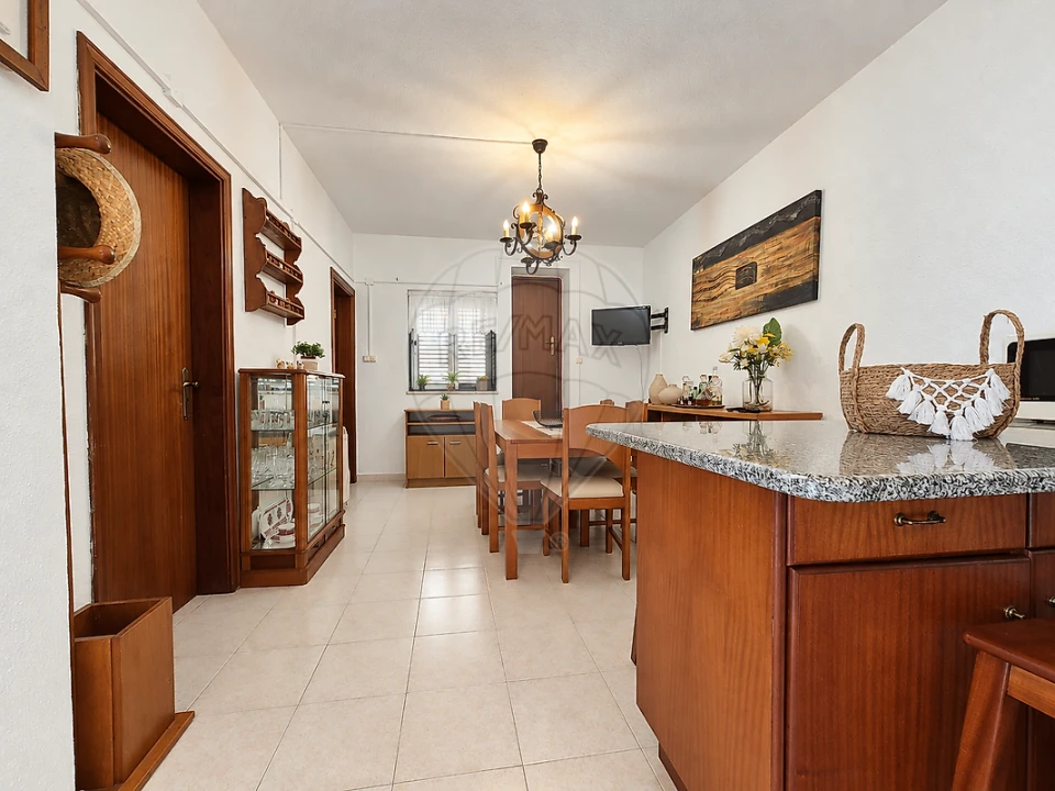 Moradia T3 para Venda em Longomel Foto 31