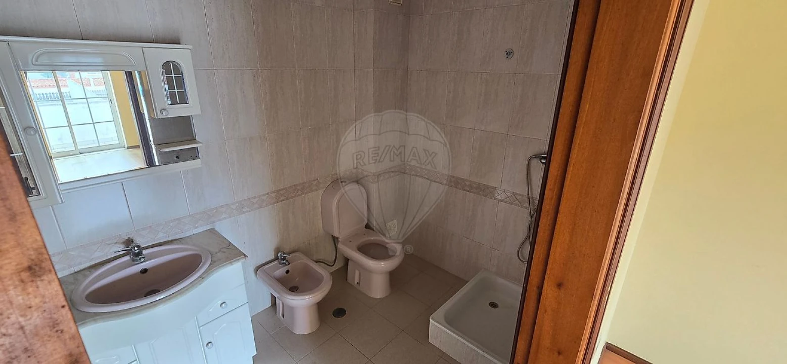 Moradia T3 para Venda em Moita Foto 18