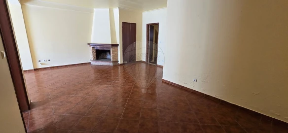 Moradia T3 para Venda em Moita
