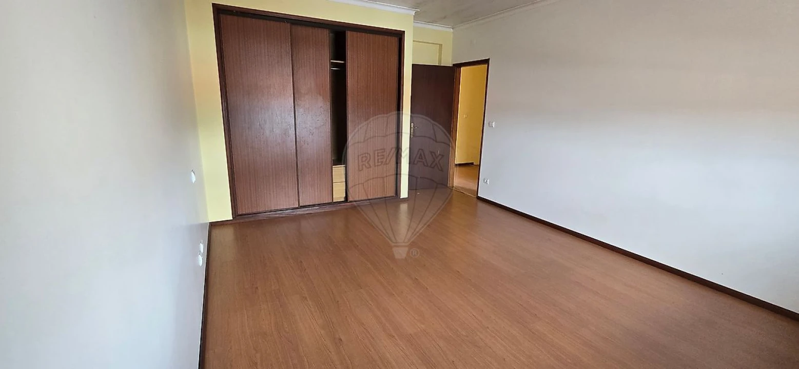 Moradia T3 para Venda em Moita Foto 16