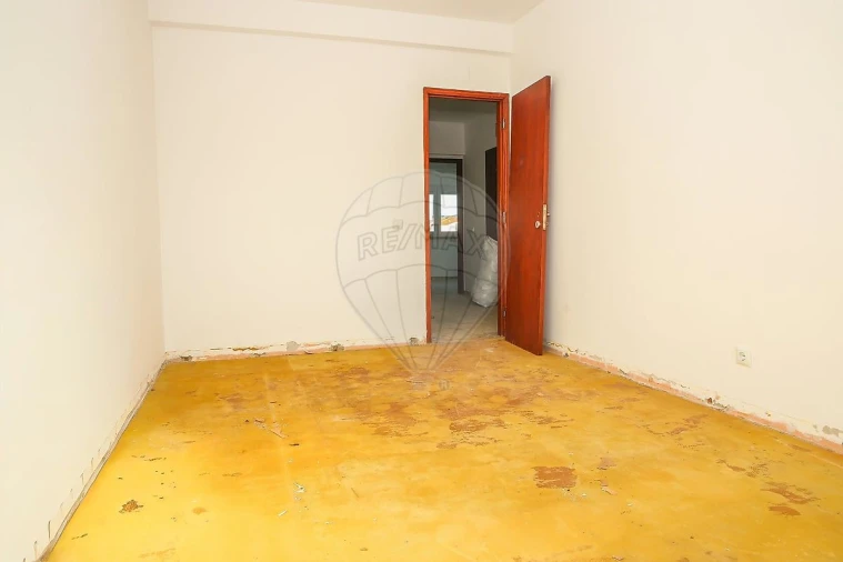 Apartamento T3 para Venda em Arruda dos Vinhos Foto 11