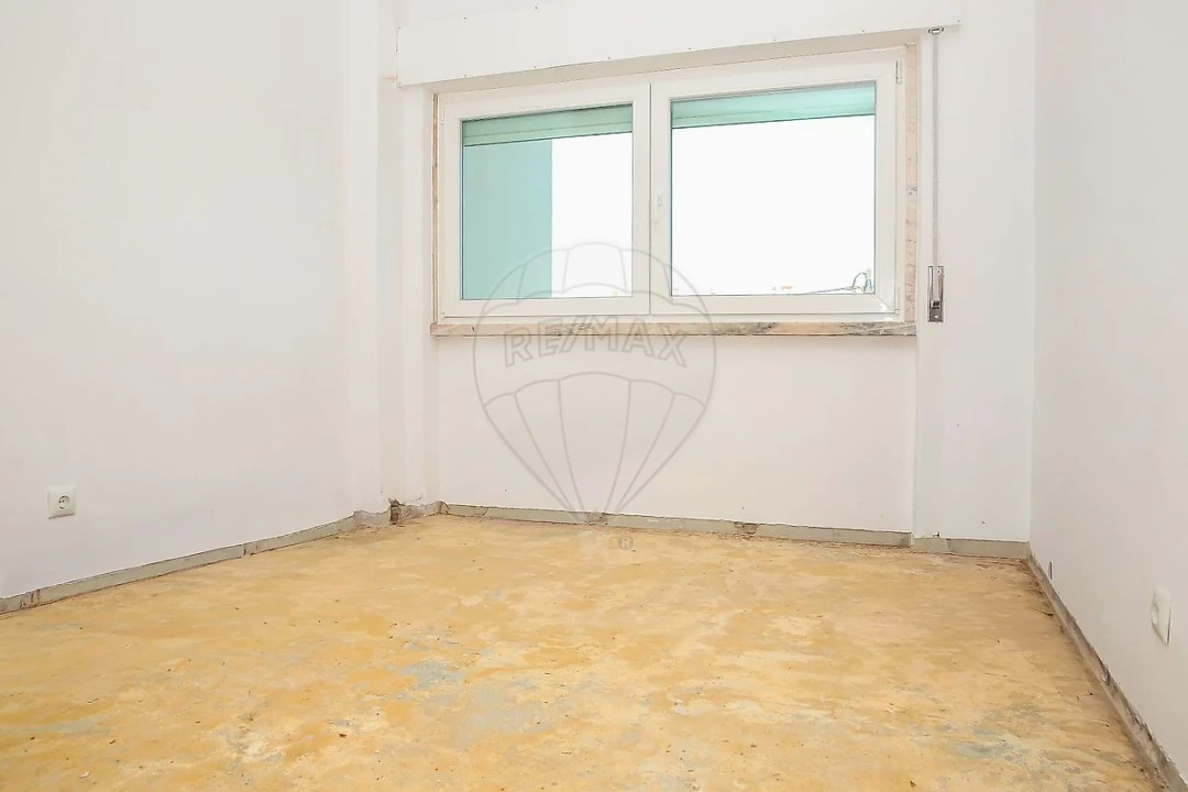 Apartamento T3 para Venda em Arruda dos Vinhos Foto 14