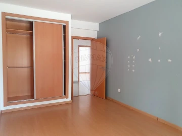Apartamento T4 para Venda em Pinhal Novo