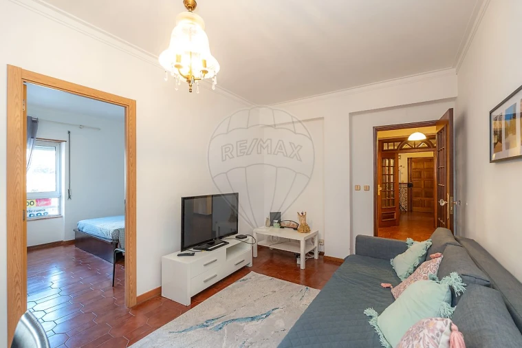 Apartamento T4 para Arrendamento em Santo Antonio dos Olivais Foto 19