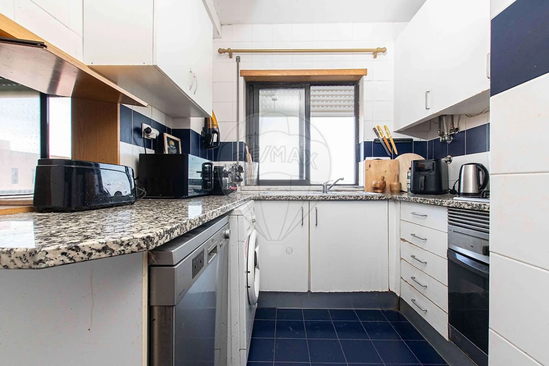 Apartamento T3 para Venda em Caparica e Trafaria Foto 8