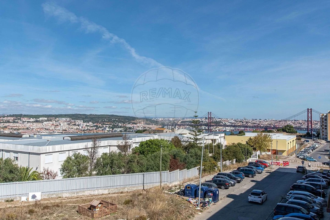 Apartamento T3 para Venda em Caparica e Trafaria Foto 22