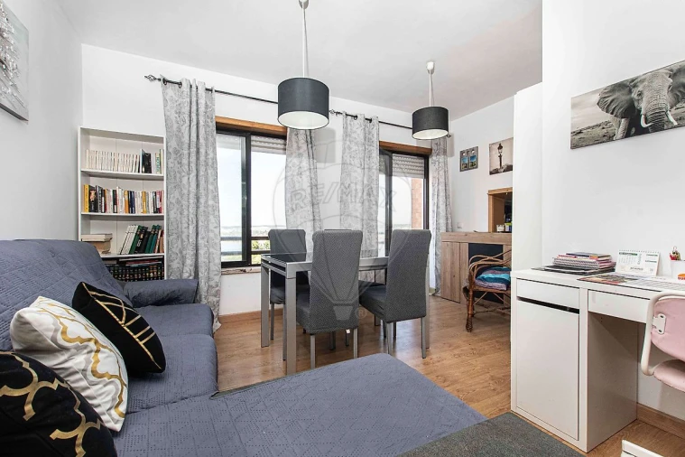 Apartamento T3 para Venda em Caparica e Trafaria Foto 2
