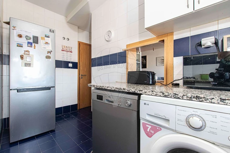 Apartamento T3 para Venda em Caparica e Trafaria Foto 9