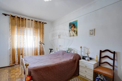Apartamento T3 para Venda em Alverca do Ribatejo e Sobralinho