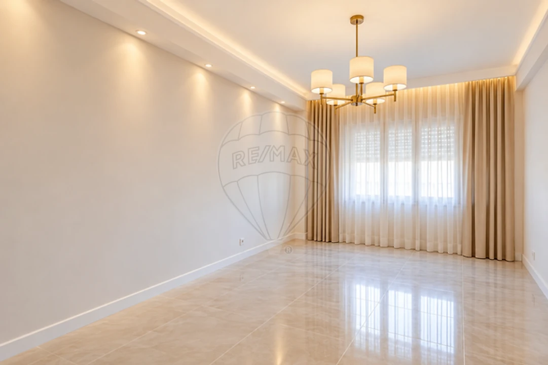 Apartamento T3 para Venda em Alverca do Ribatejo e Sobralinho Foto 6