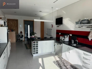 Moradia T6 para Venda em Oliveira do Bairro