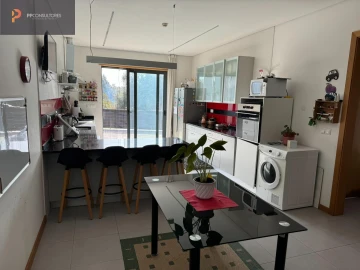 Moradia T6 para Venda em Oliveira do Bairro