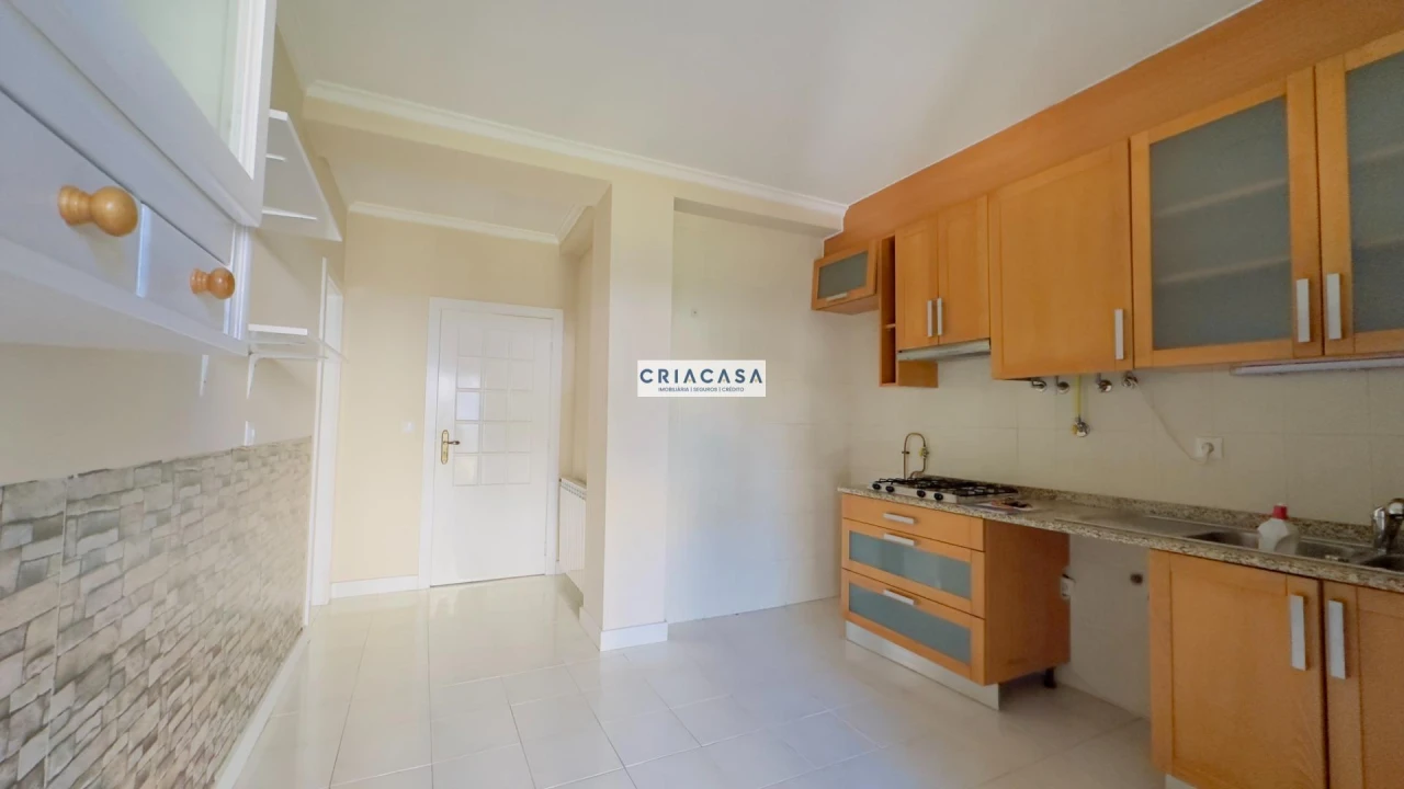 Apartamento T3 para Venda em Rio de Loba Foto 12