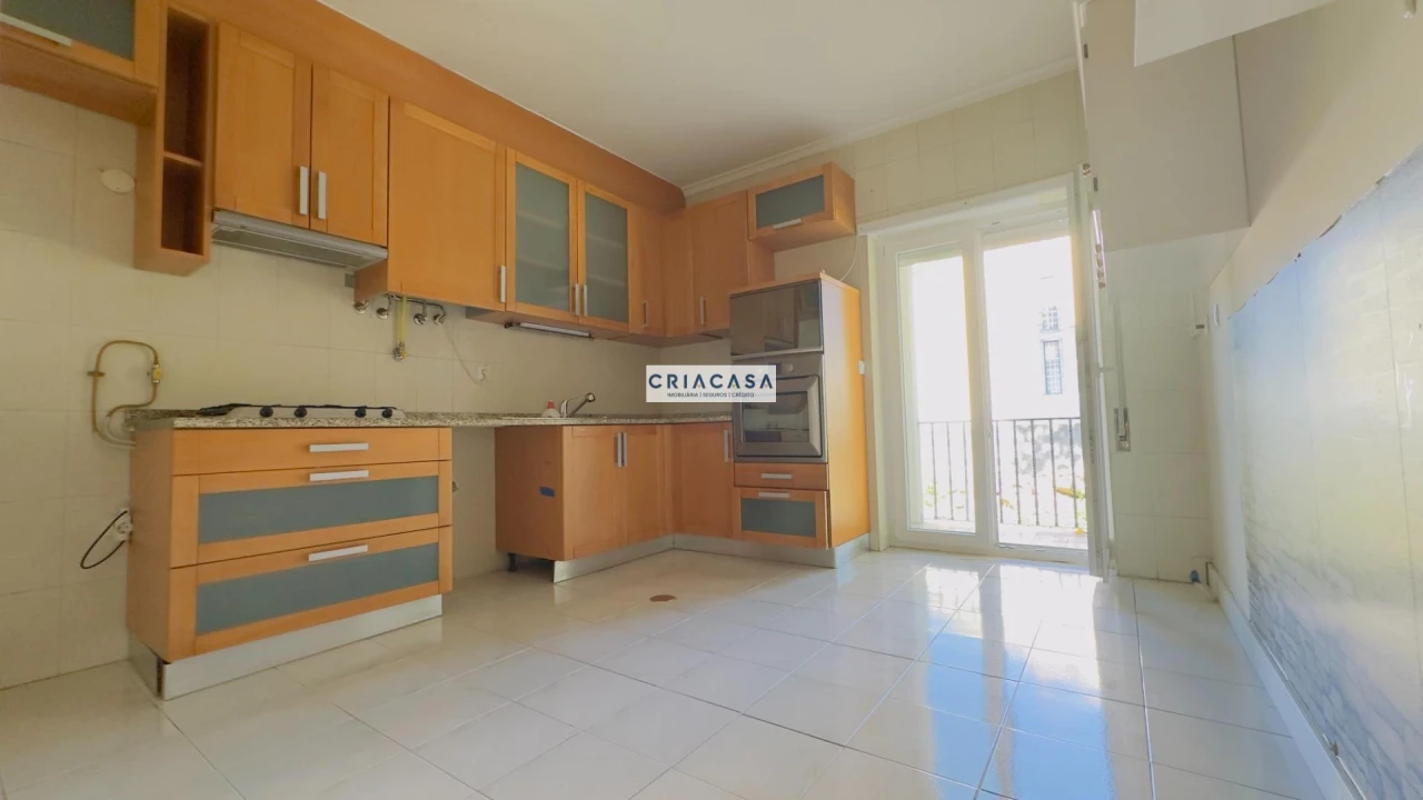 Apartamento T3 para Venda em Rio de Loba Foto 2