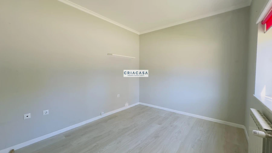 Apartamento T3 para Venda em Rio de Loba Foto 24