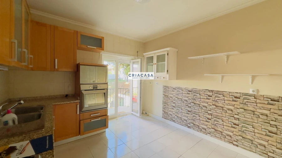 Apartamento T3 para Venda em Rio de Loba Foto 3