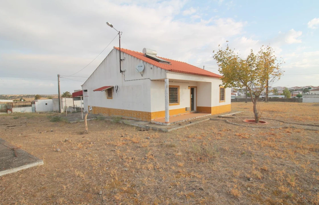 Armazém para Venda em Safara e Santo Aleixo da Restauração Foto 2