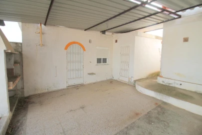 Armazém para Venda em Safara e Santo Aleixo da Restauração