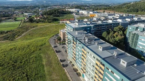 Apartamento T3 para Venda em São Vicente (Braga)