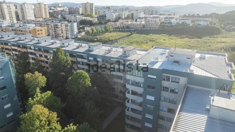 Apartamento T3 para Venda em São Vicente (Braga)