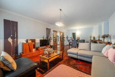 Apartamento T3 para Venda em São Vicente (Braga)