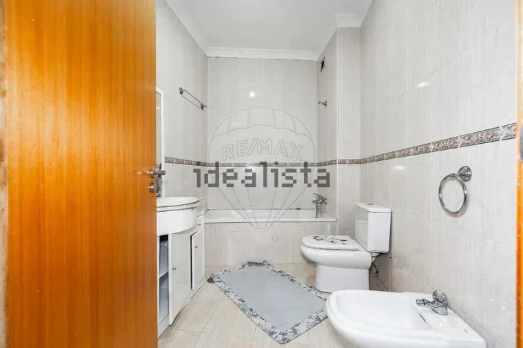 Apartamento T2 para Venda em Vila Nova de Famalicão e Calendário Foto 29
