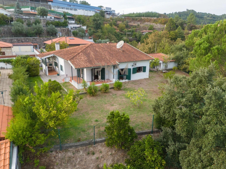 Moradia T4 para Venda em Amarante (São Gonçalo), Madalena, Cepelos e Gatão Foto 37